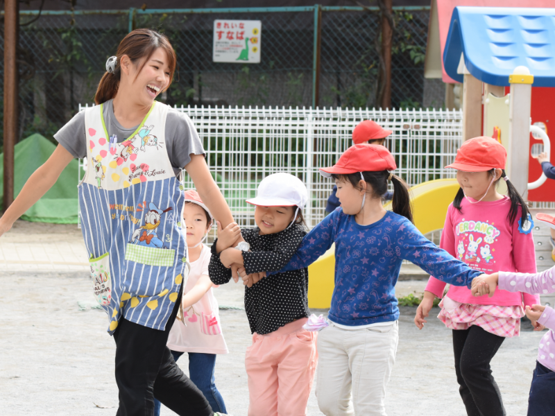 いつも子どもが まんなかで