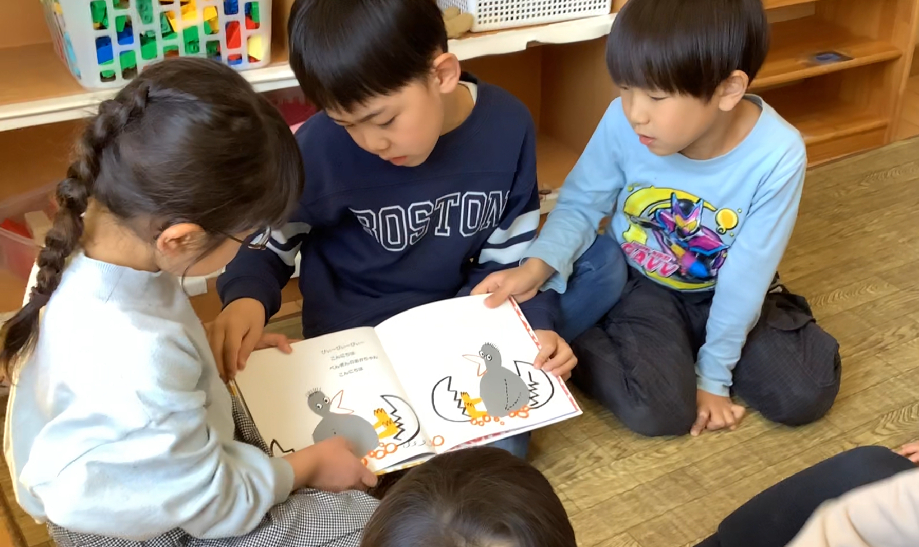 読み聞かせって楽しいね！（5歳児)