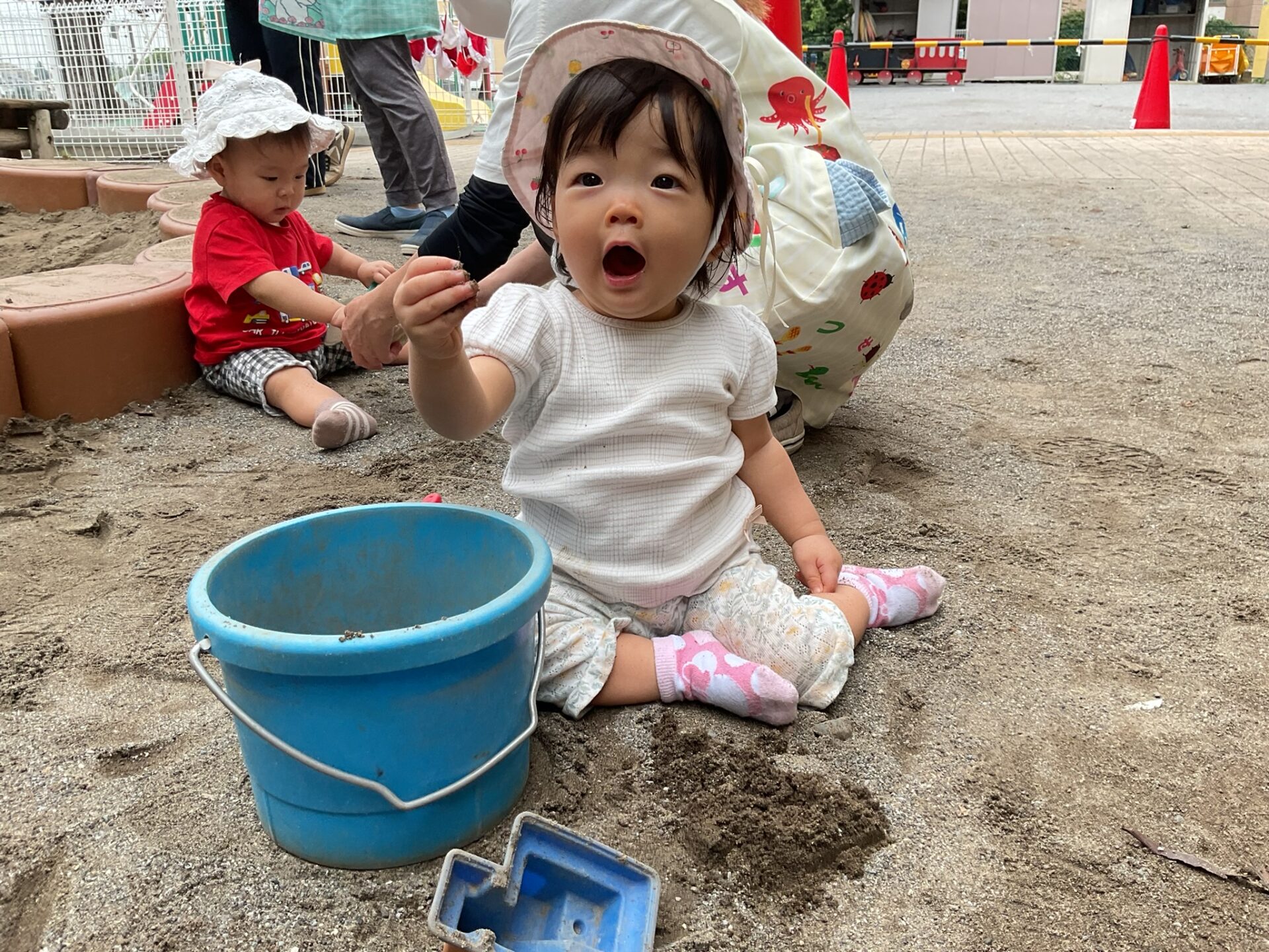 お砂場だいすき!(0歳児)