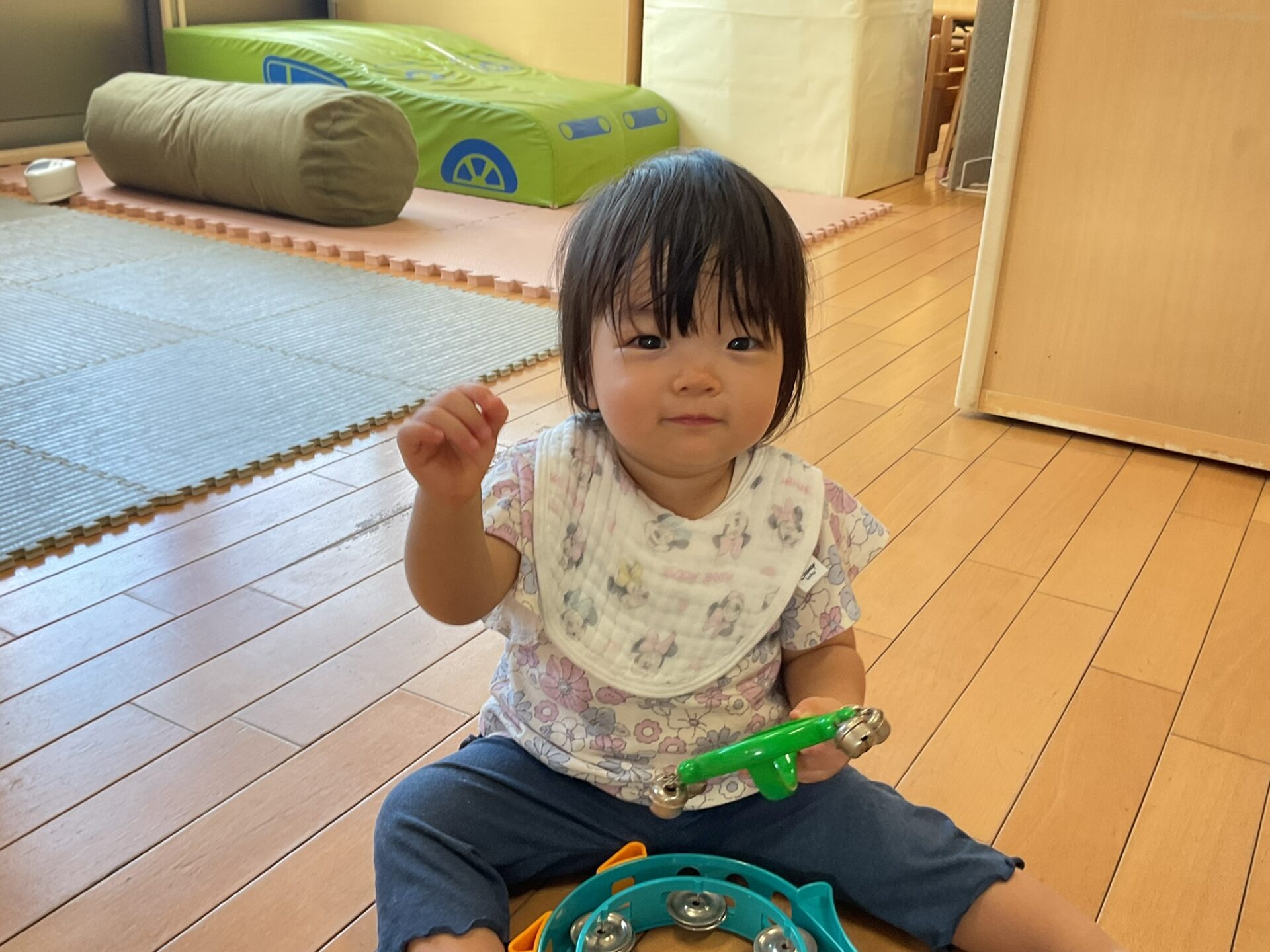 シャンシャン♪(0歳児)